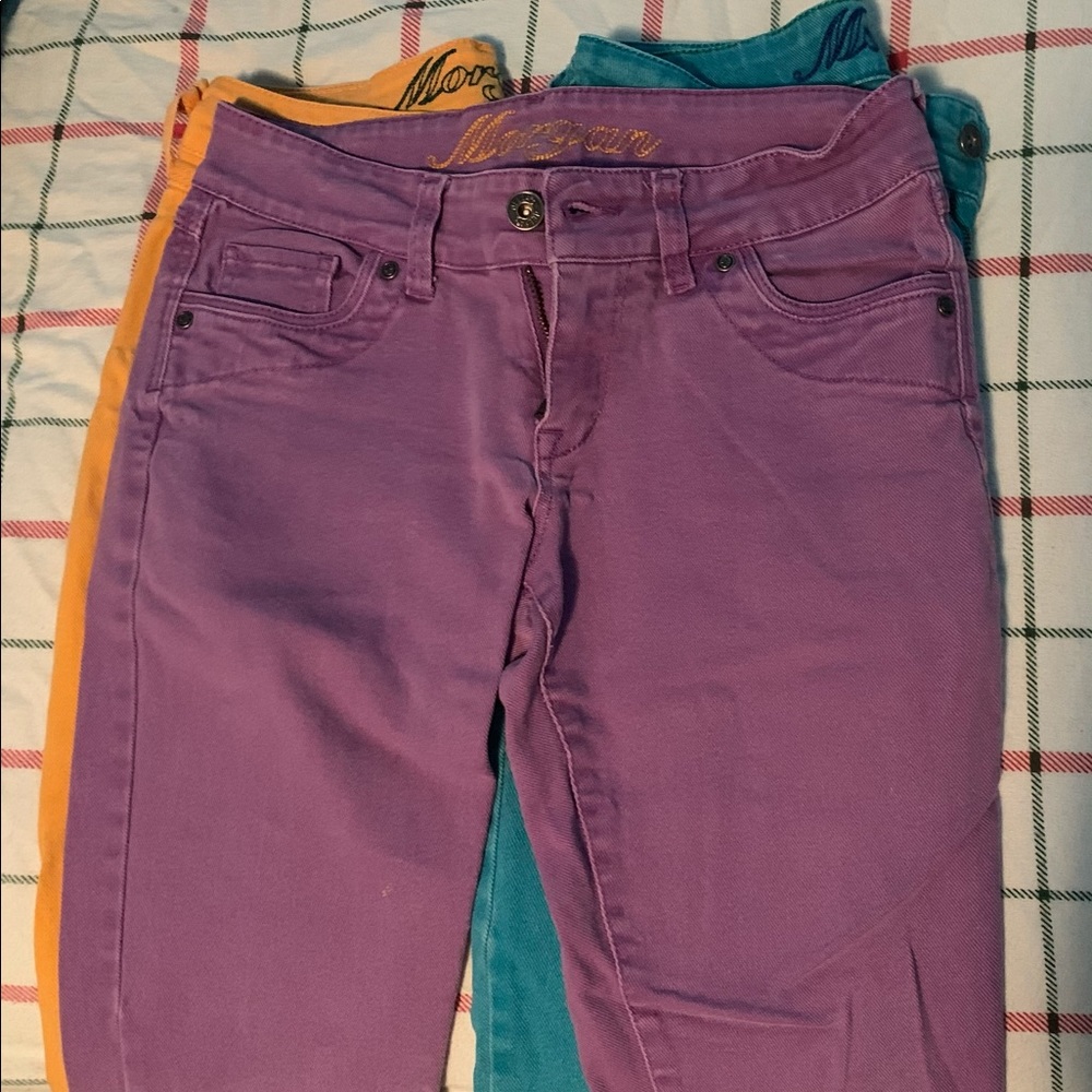 Delia’s Morgan style neon violet skinny pants